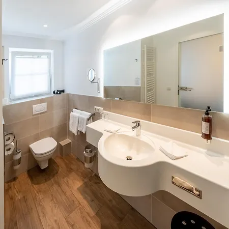 Chiemseestern Vacation & Recreation Adults Only 호텔 3*